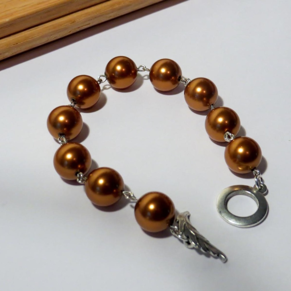 Swarovski pearlized bead bracelet